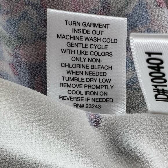 New York & Company Floral Blouse, V Tie Neck, Flutter Sleeve, size Medium - Picture 9 of 12